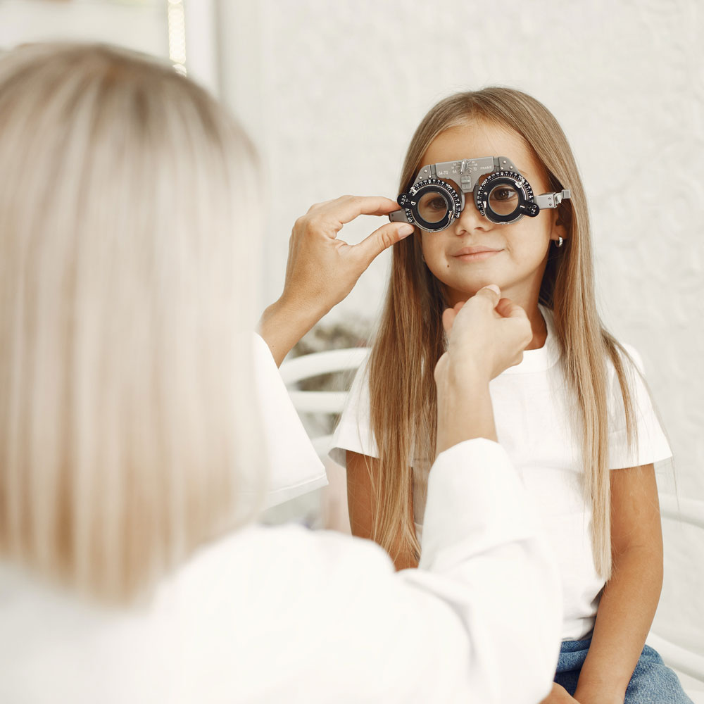 eye exam for kids in Hugo